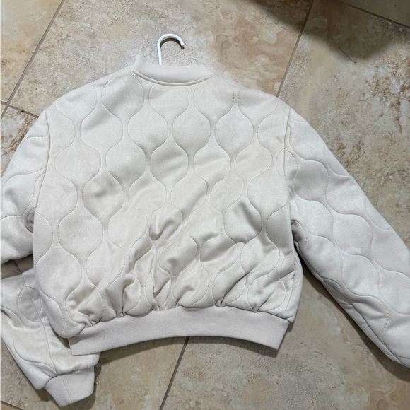 Zara Light Cream Quilted Bomber Jacket - Picture 3 of 3